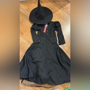 Brand NEW Elphaba costume for girls, size S